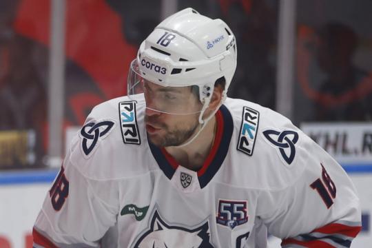 Капитан «Нефтехимика» Дергачёв рассказал о подготовке к серии плей-офф с «Авангардом»